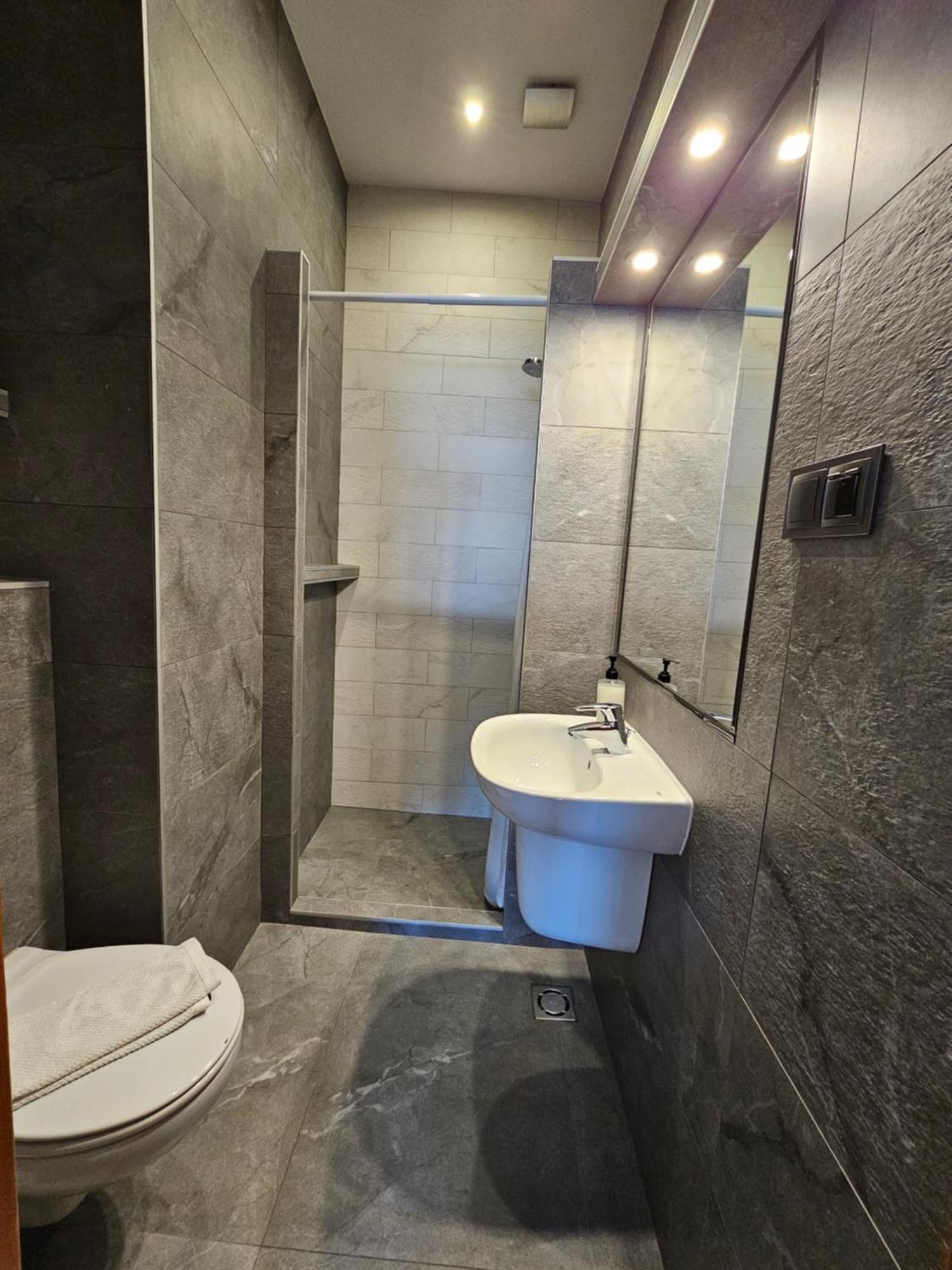 Pokoje I Apartamenty Krupowki 36 ザコパネ エクステリア 写真