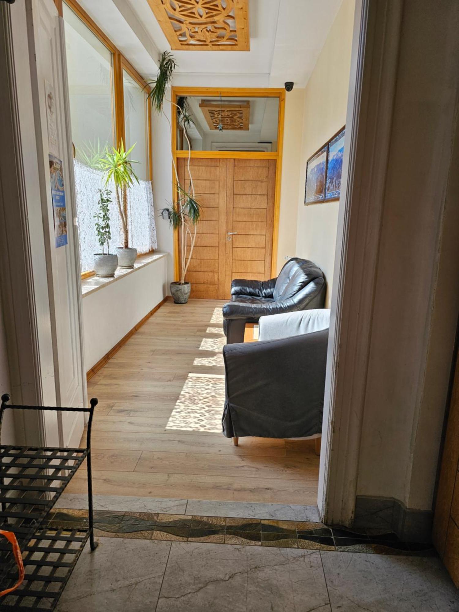 Pokoje I Apartamenty Krupowki 36 ザコパネ エクステリア 写真
