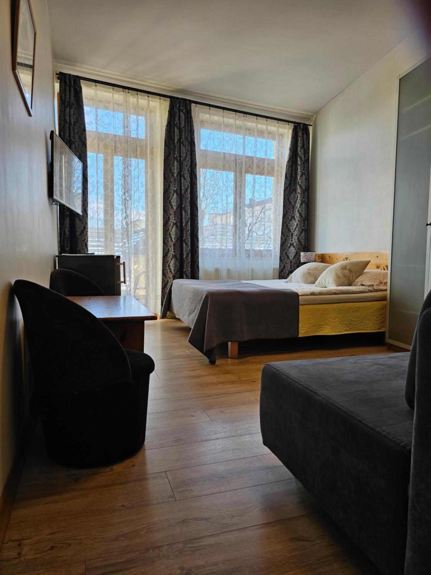 Pokoje I Apartamenty Krupowki 36 ザコパネ エクステリア 写真