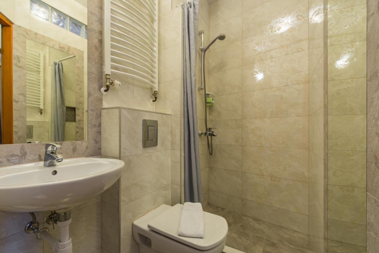 Pokoje I Apartamenty Krupowki 36 ザコパネ エクステリア 写真